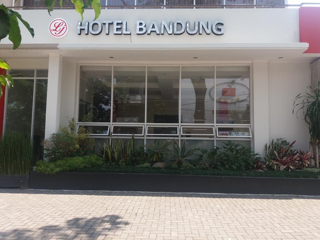 Lj Hotel Μπαντούνγκ Εξωτερικό φωτογραφία