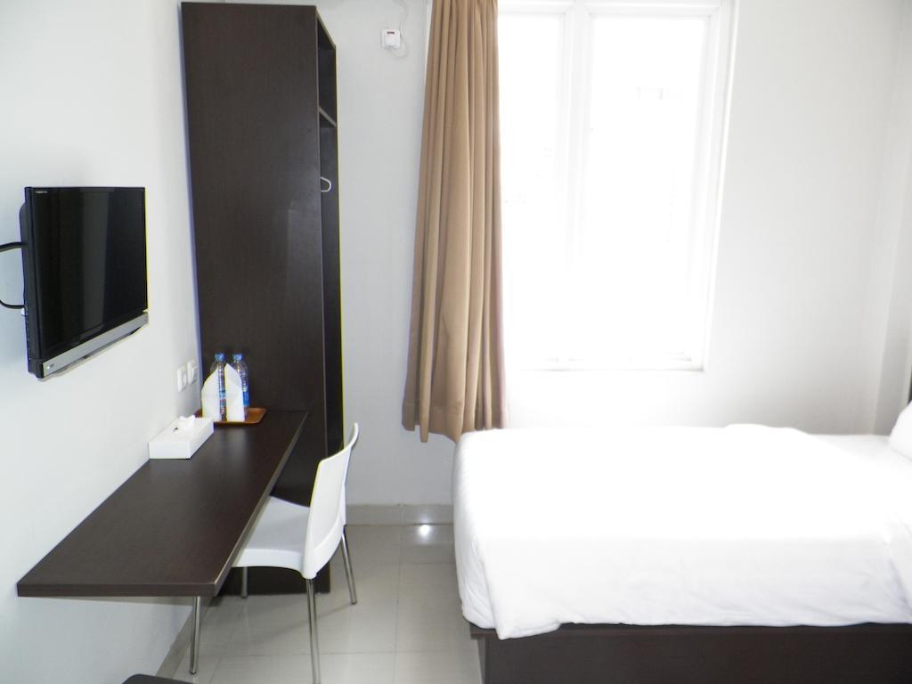 Lj Hotel Μπαντούνγκ Δωμάτιο φωτογραφία